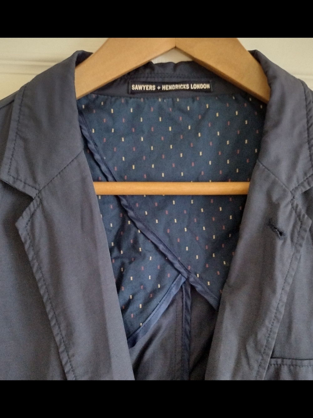 3/$30 Sawyers + Hendricks London Navy Blazer